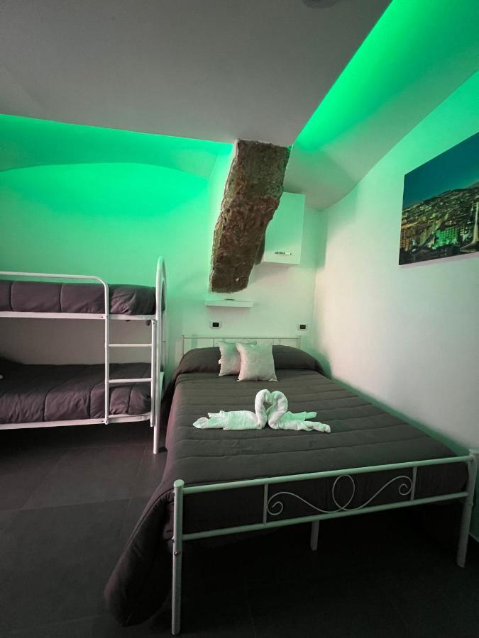 Apartamento House Della Grotta Nápoles Exterior foto