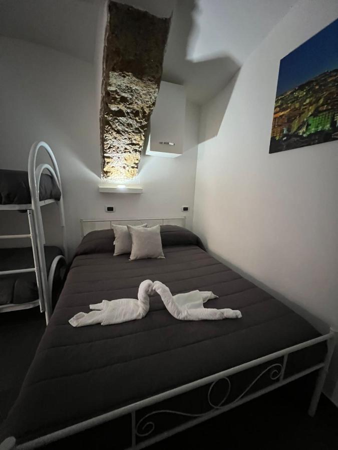Apartamento House Della Grotta Nápoles Exterior foto
